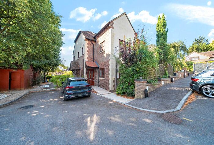 1 Bedroom Apartment For Sale In Raleigh Park Road, Oxford, Oxfordshire, OX2