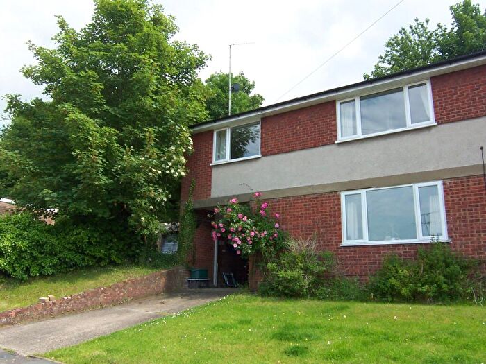 3 Bedroom Maisonette To Rent In Birch Way, Chesham, HP5