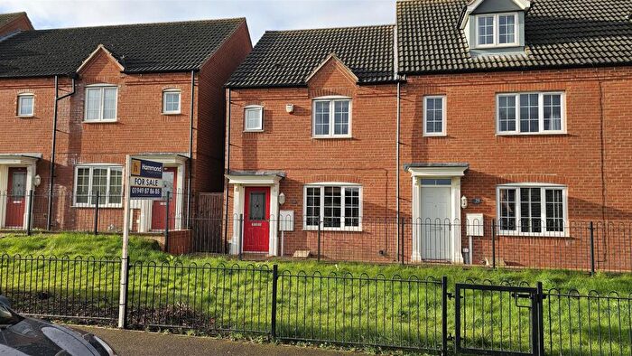 3 Bedroom Semi Detached House For Sale In Mill Hill Road, Bingham, NG13