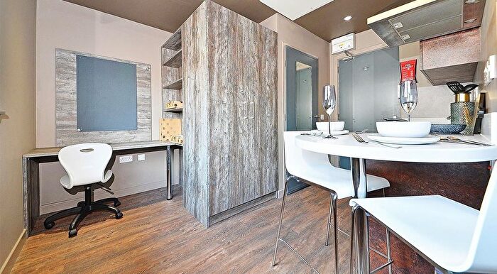 Studio To Rent In Johnston Street, Dundee, DD1