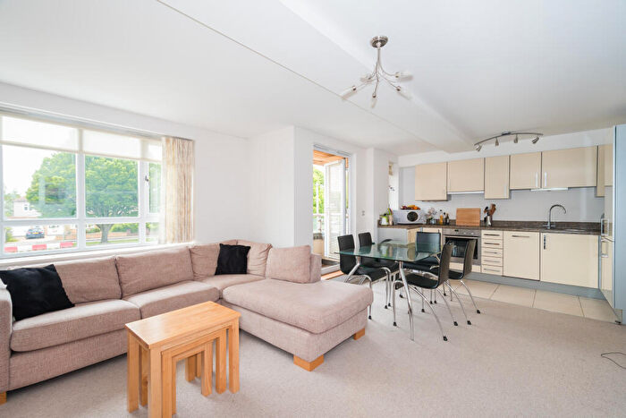 2 Bedroom Apartment To Rent In Sunderland Avenue, North Oxford, OX2