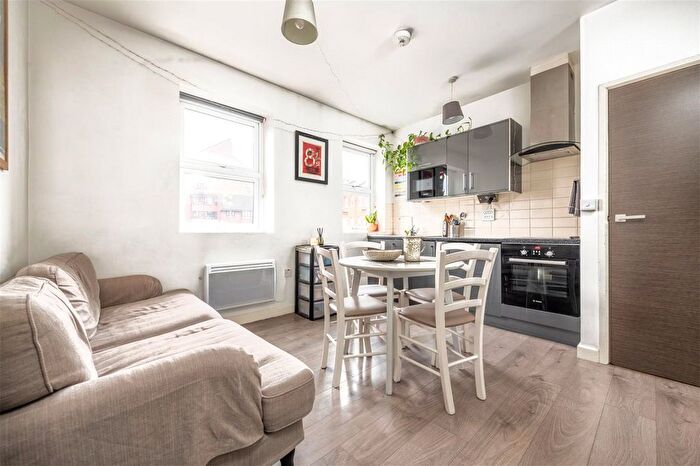 1 Bedroom Flat To Rent In Putney High Street, London, SW15