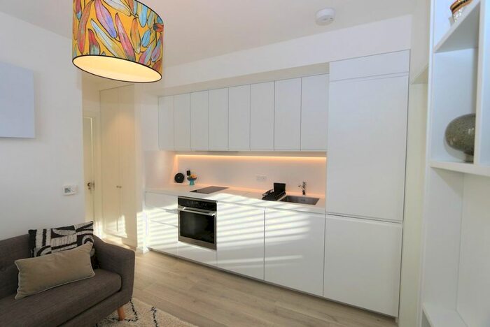 Studio To Rent In Rainham Road, London, NW10