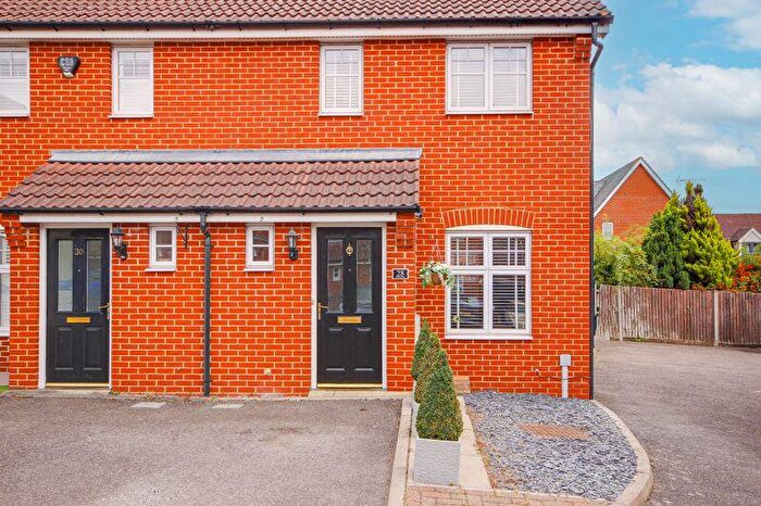 2 Bedroom End Of Terrace House For Sale In Hayden Road, Waltham Abbey, EN9