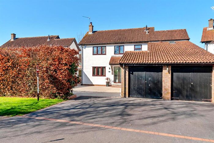 4 Bedroom Detached House For Sale In A Spacious And Welcoming Family Home In The Heart Of Wrington, BS40