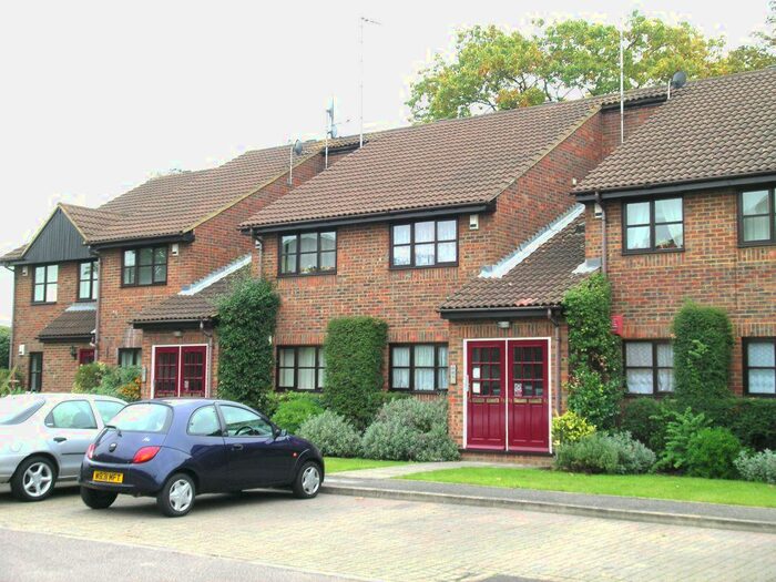 1 Bedroom Flat To Rent In Troutbeck Close, Slough SL2