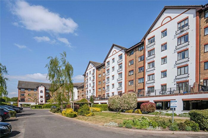 2 Bedroom Flat For Sale In Sopwith Way, Kingston Upon Thames, KT2