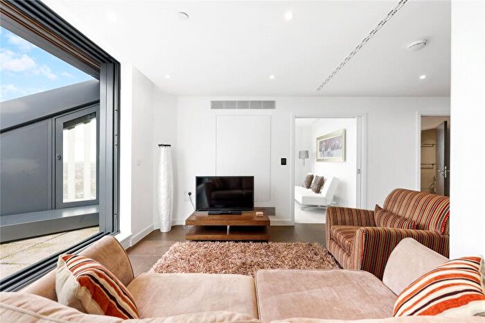 3 Bedroom Penthouse To Rent In Chronicle Tower, EC1V