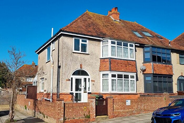 3 Bedroom Semi-Detached House For Sale In Cosham, Hampshire, PO6
