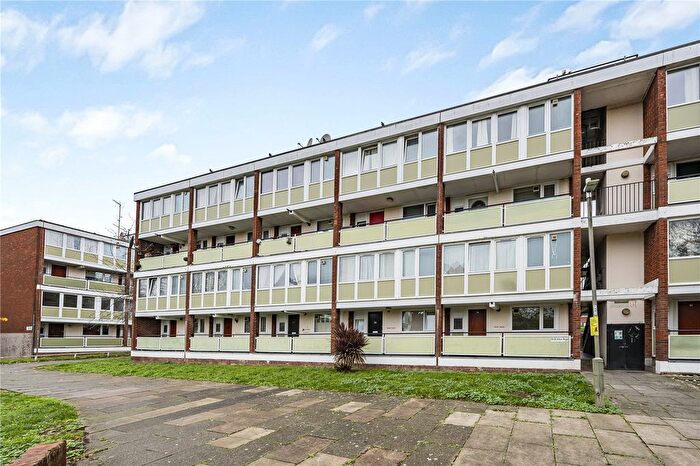 4 Bedroom Flat For Sale In Alton Road, Putney, SW15