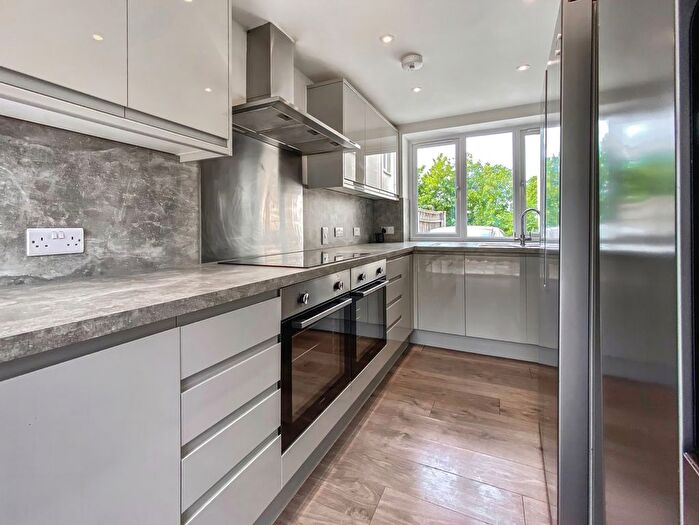 1 Bedroom Detached House To Rent In Whiteway Road, Bath, Somerset, BA2