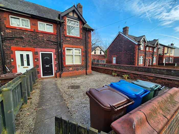 2 Bedroom Semi-Detached House To Rent In Connaught Street, Bury, BL8