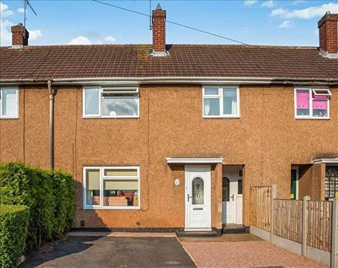 3 Bedroom Property To Rent In Claines Crescent, Kidderminster, DY10