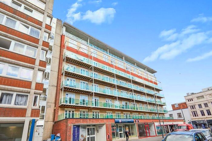 2 Bedroom Apartment To Rent In Babington Court, Derby, DE1