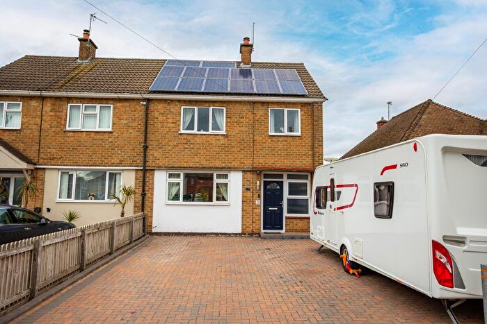 3 Bedroom Semi-detached House For Sale In Ratcliffe Road, Sileby, LE12