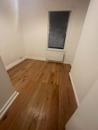 2 Bedroom Flat To Rent In Whittington Road, London, N22
