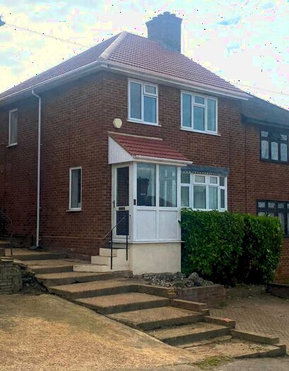 3 Bedroom Semi-Detached House To Rent In Boxmoor Road, RM5