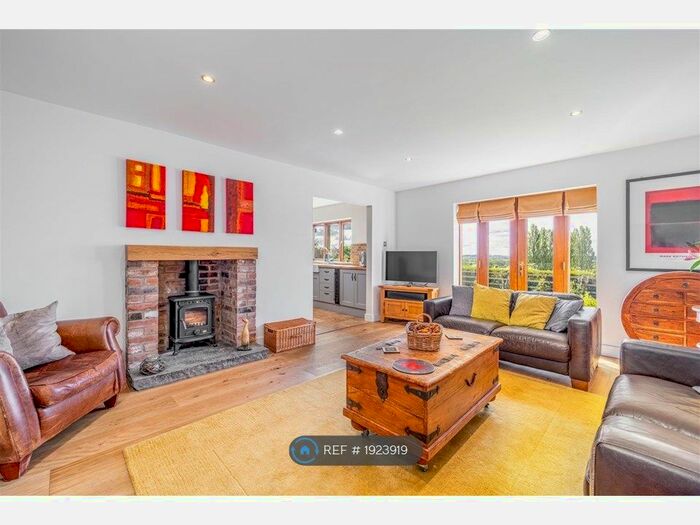 2 Bedroom Bungalow To Rent In Ivy Cottage, Brinkley, Southwell, NG25