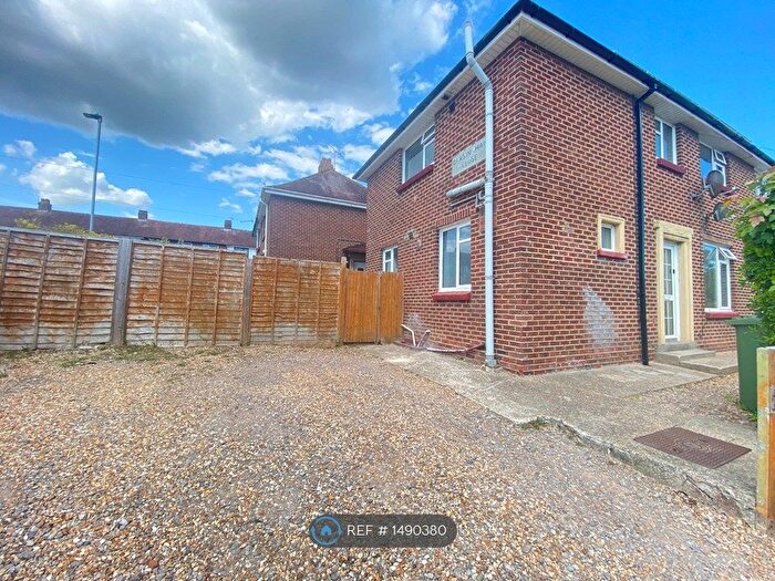 3 Bedroom Semi-Detached House To Rent In Peterborough Road, Portsmouth, PO6