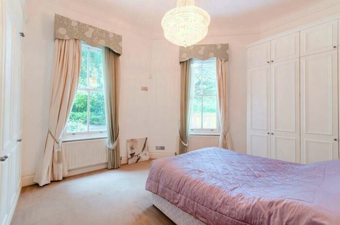 1 Bedroom Flat To Rent In Kingston Hill Place, Kingston, Kingston Upon Thames, KT2