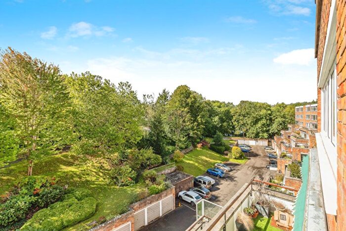 2 Bedroom Apartment For Sale In Avon Way, Bristol, BS9