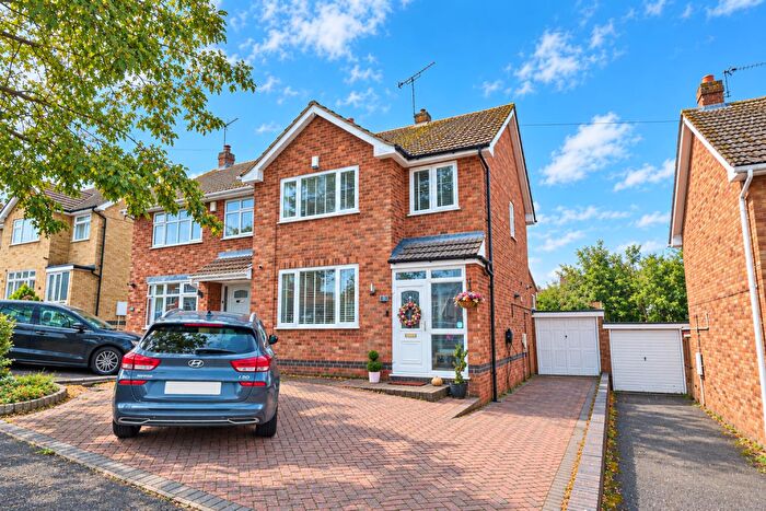 3 Bedroom Semi-Detached House For Sale In Roseway, Stoke Golding, CV13