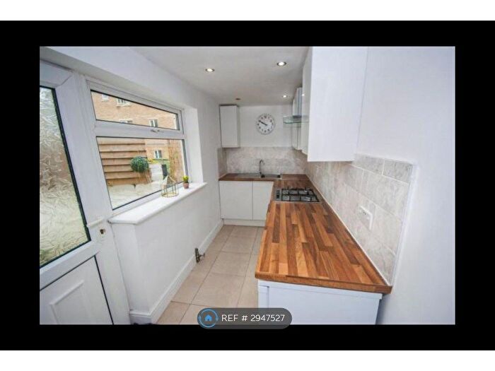 2 Bedroom End Terrace House To Rent In St. Pauls Street, Ramsbottom, Bury, BL0