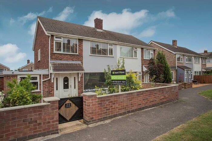 3 Bedroom Semi-Detached House To Rent In St. Peters Walk, Yaxley, Peterborough, Cambridgeshire. PE7