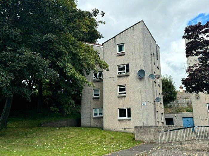 3 Bedroom Flat For Sale In Links Street, Kirkcaldy, Fife, KY1