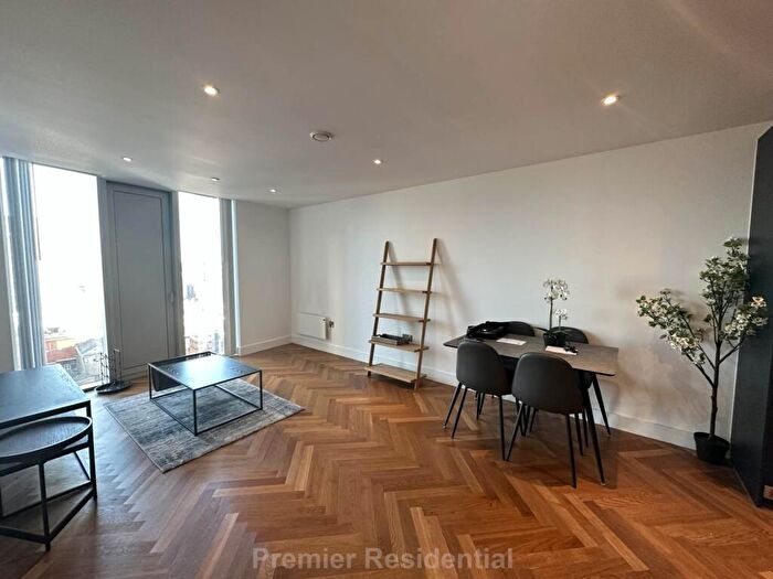 1 Bedroom Apartment To Rent In East Tower, Deansgate Square, Manchester, M15