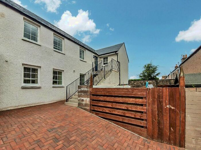 2 Bedroom Flat To Rent In South Union Street, Cupar, KY15