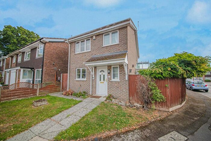 3 Bedroom Detached House For Sale In Otter Close, Bishopstoke, Eastleigh, SO50