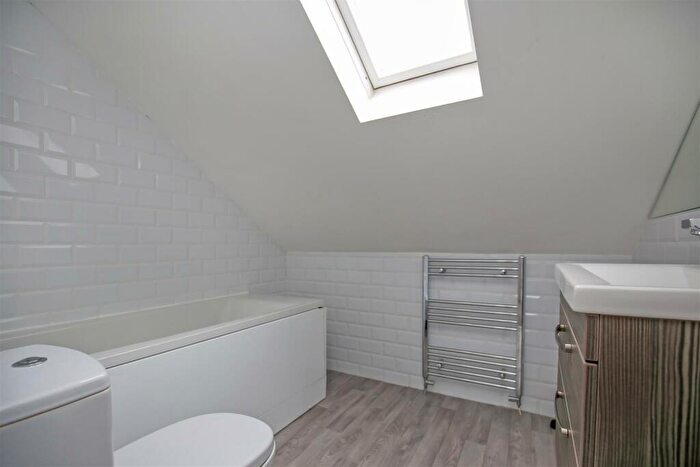 5 Bedroom Maisonette To Rent In (£pppw) Newlands Road, Jesmond, Newcastle Upon Tyne, NE2