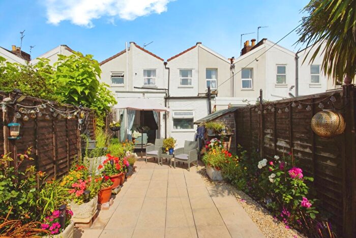 3 Bedroom Terraced House For Sale In Gadshill Road, Bristol, Avon, BS5