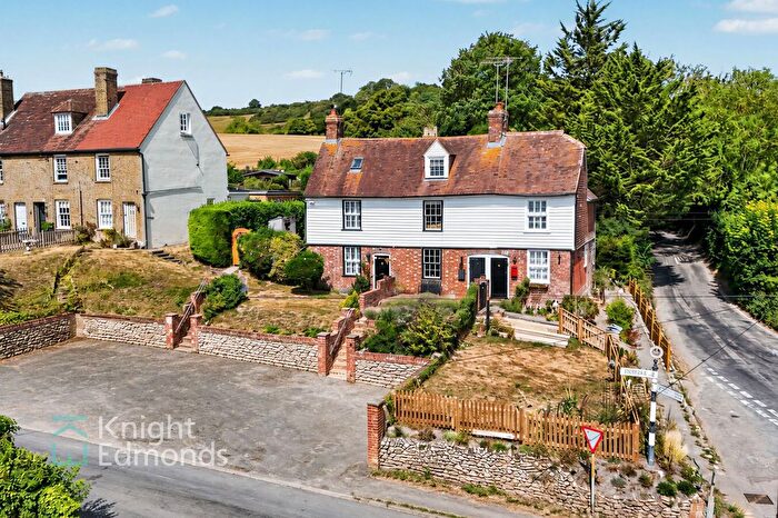 3 Bedroom Terraced House For Sale In Pilgrims Way, Hollingbourne, ME17