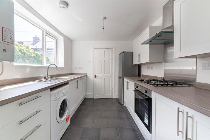 4 Bedroom Terraced House To Rent In £pppw - Ninth Avenue, Heaton, NE6