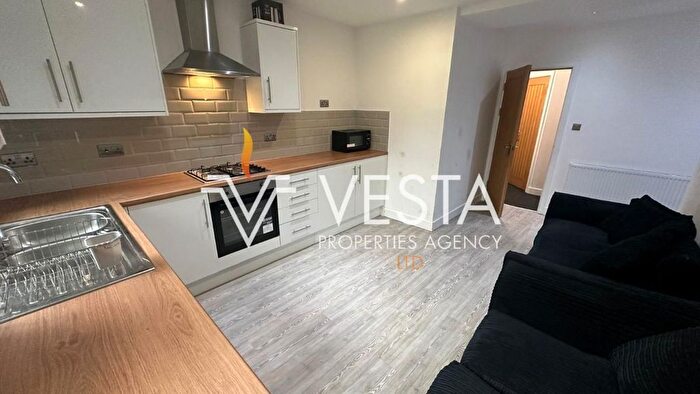 5 Bedroom Semi-Detached House To Rent In Freeburn Causeway, Coventry, CV4