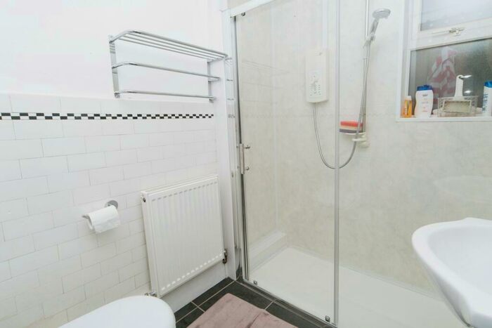 2 Bedroom Bungalow For Sale In Lon Penrhos, Morfa Nefyn, Pwllheli, Gwynedd, LL53