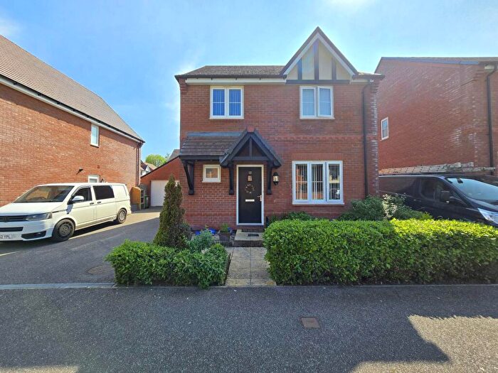 4 Bedroom Detached House For Sale In Birdwood Crescent, Bideford, EX39