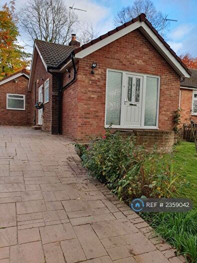 3 Bedroom Bungalow To Rent In Lower Luton Road, Harpenden, AL5