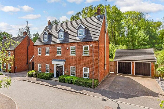 6 Bedroom Detached House For Sale In Olivers Court, Horsmonden, Tonbridge, Kent, TN12
