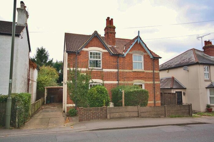2 Bedroom Semi-Detached House To Rent In Worplesdon Road, Guildford, Surrey, GU2