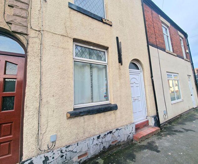 2 Bedroom Terraced House For Sale In Higher Bents Lane, Bredbury, SK6