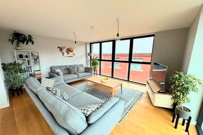 2 Bedroom Flat To Rent In St. Johns Road, Bristol, BS3