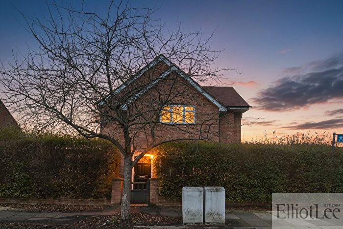 2 Bedroom Terraced House For Sale In Millet Road, Greenford, UB6