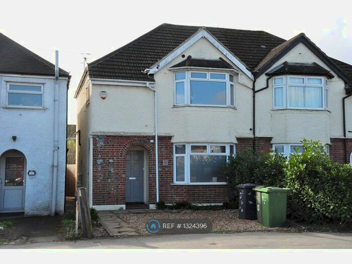 4 Bedroom Semi-Detached House To Rent In Aldershot Road, Guildford, GU2