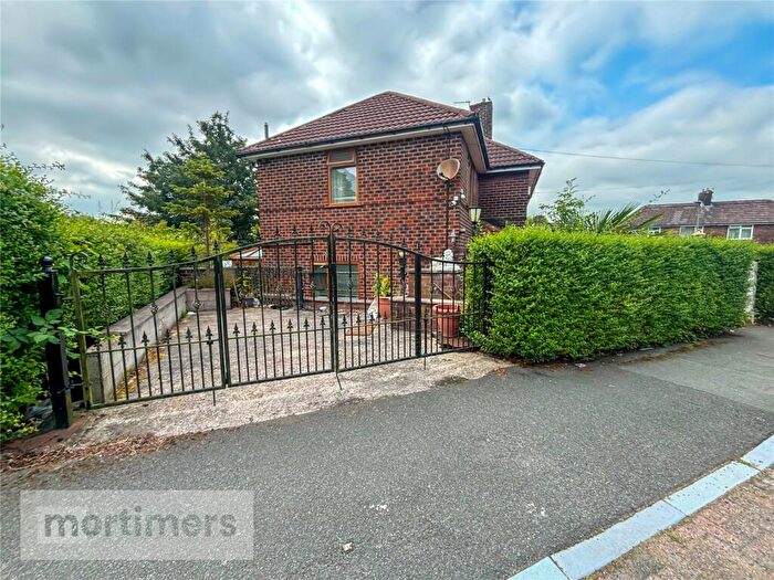 3 Bedroom Semi-Detached House For Sale In Tynwald Road, Blackburn, Lancashire, BB2