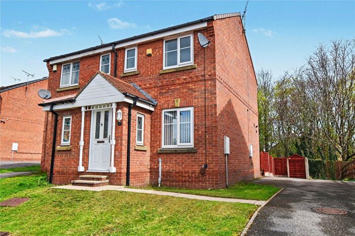2 Bedroom Semi Detached House For Sale In Millbeck Approach, Morley, Leeds, West Yorkshire, LS27
