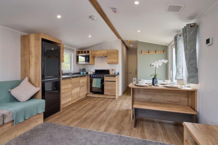 2 Bedroom Mobile/park Home For Sale In Stanhope, Bishop Auckland, DL13