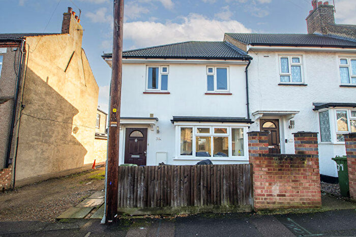 2 Bedroom End Of Terrace House To Rent In Sheridan Road, Belvedere, DA17